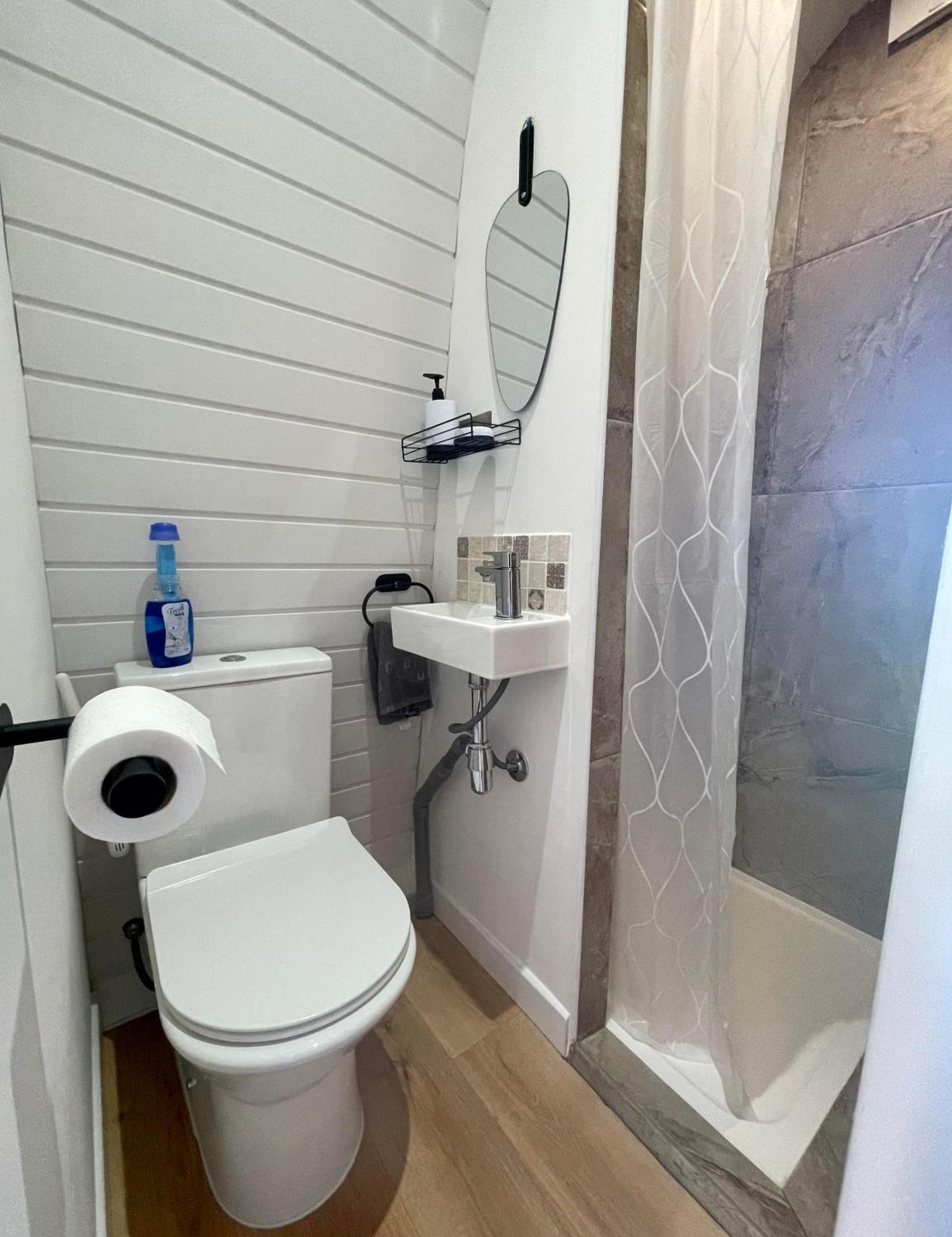 Logement Insolite : La Ruche Verte Monts-sur-Guesnes Esterno foto
